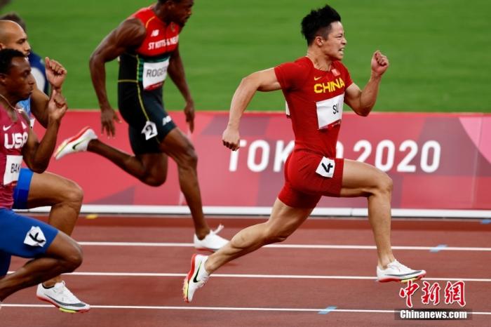关于苏炳添刷新世界纪录，费德勒教练激动落泪！的信息