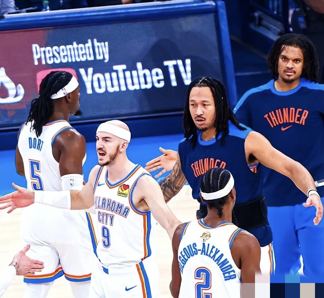 包含赛后NBA总决赛焦点战,拉齐奥队长鼓劲,引发热议,年轻球员得到机会的词条 包含赛后NBA总决赛焦点战,拉齐奥队长鼓劲,引发热议,年轻球员得到机会的词条